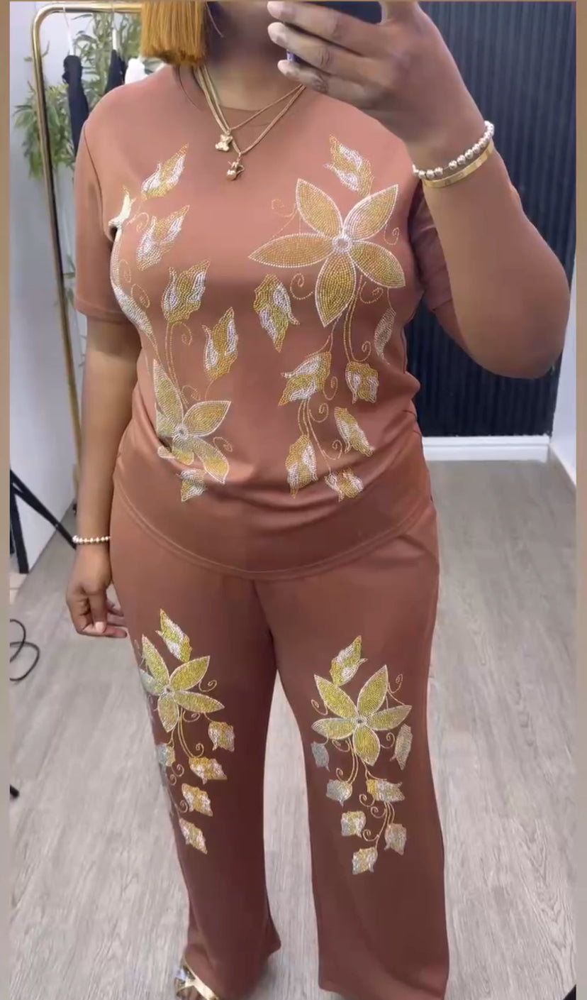 Women Beaded Short Sleeve Top and Pants Two-Piece Set 4