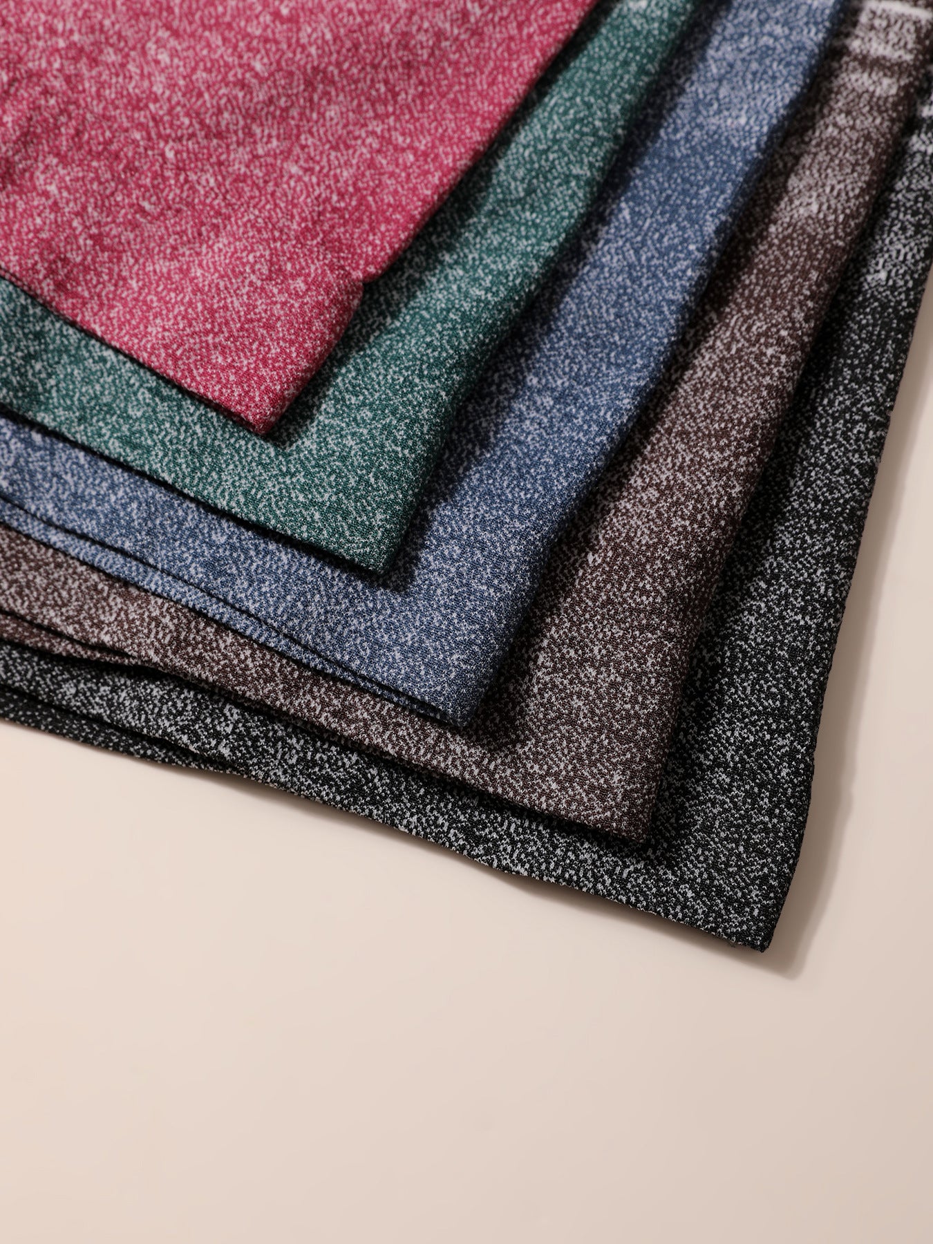 Women's Seamless Simulated Denim Pattern Print Outdoor Wear High Stretch Breathable Mid-Rise Square Leg Shorts 15