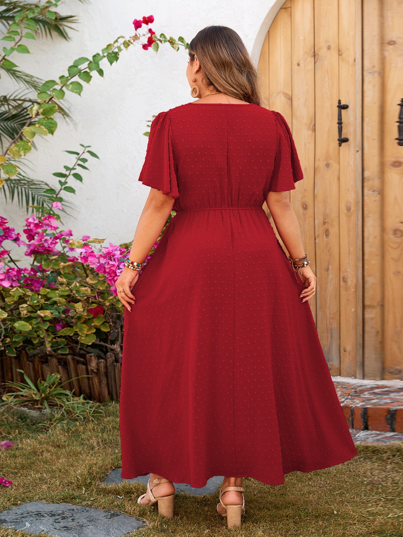 Plus Size Women solid short-sleeved v-neck dress 3