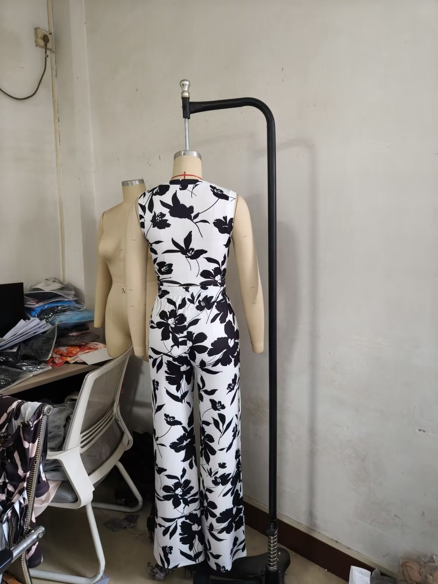 Women Floral Printed Sleeveless Vest and Pants Two-piece Set 11