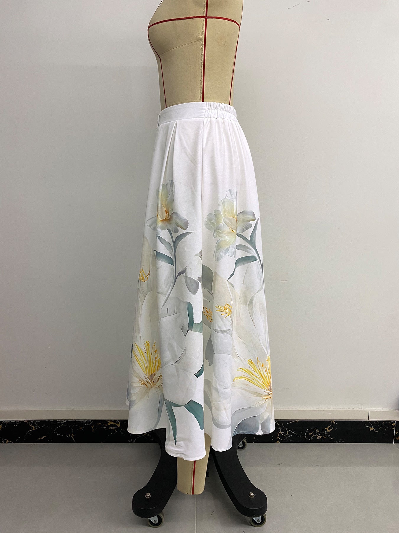 Button-Decorated Holiday Casual Floral Print A-Line Skirt 7