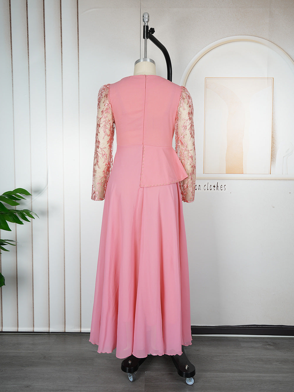 Lace Trim Plus Size African Embroidered Evening Gown 18