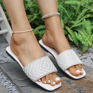 Rhinestone Flat-Bottom Women's Summer Slippers One-Line Design Fashionable & Suitable for Outdoor Wear 7