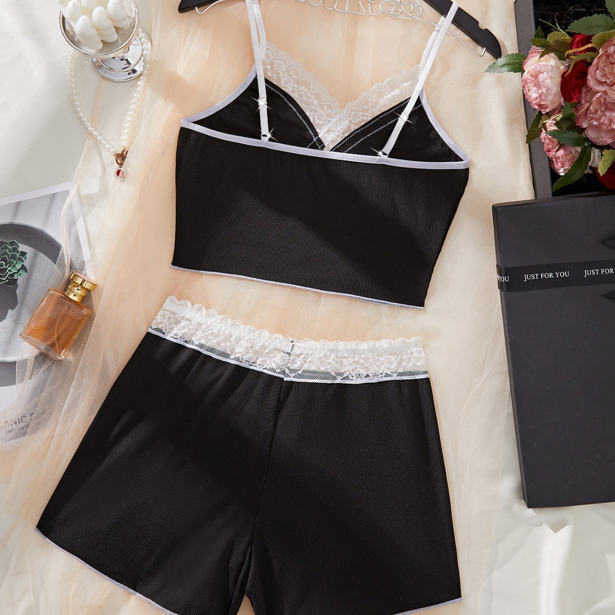 High End Lace Strap Sexy Sleepwear Two Piece Set 3