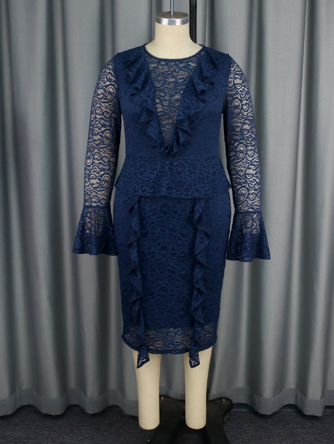 Plus Size Women Elegant Lace Formal Party Bell Bottom Sleeve Dress 4