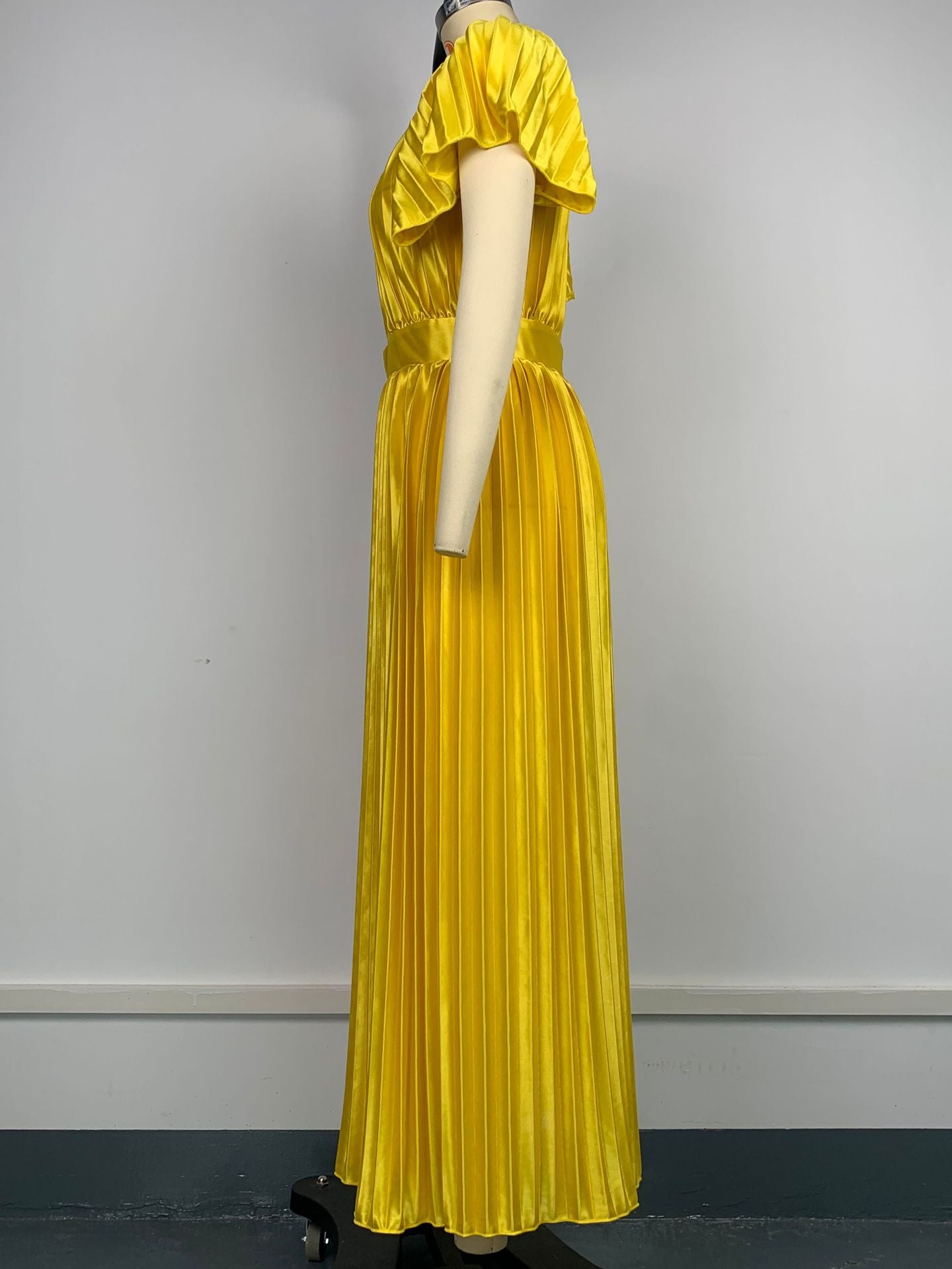 Fashion Round Neck Solid Color Ruffle Sleeve Pleated Formal Party Women's Evening Dress 7