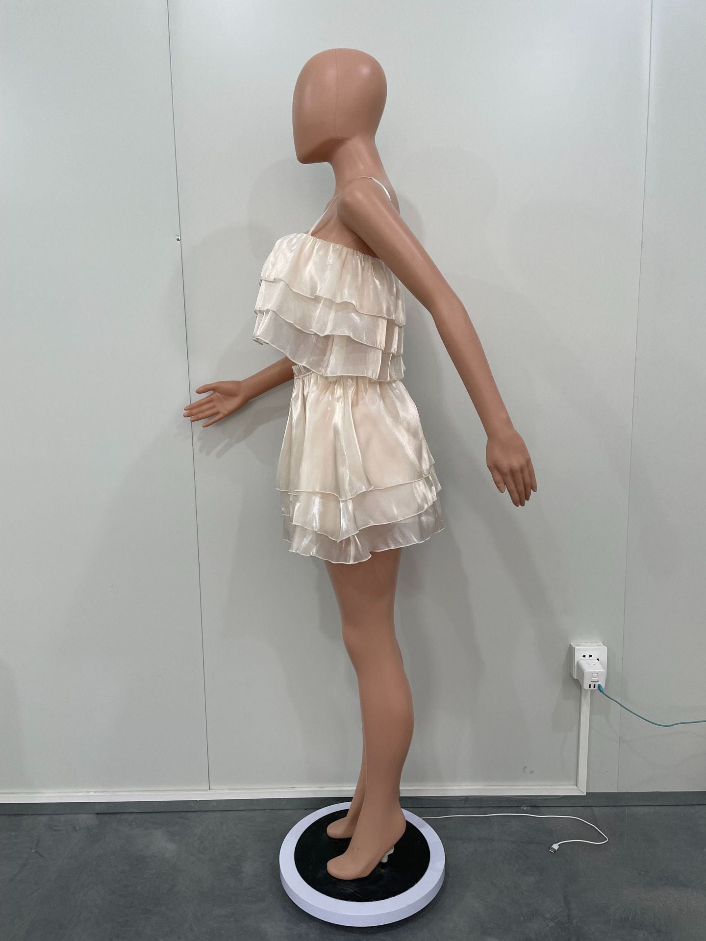 Women Solid Suspenders Top and Hakama Set 12