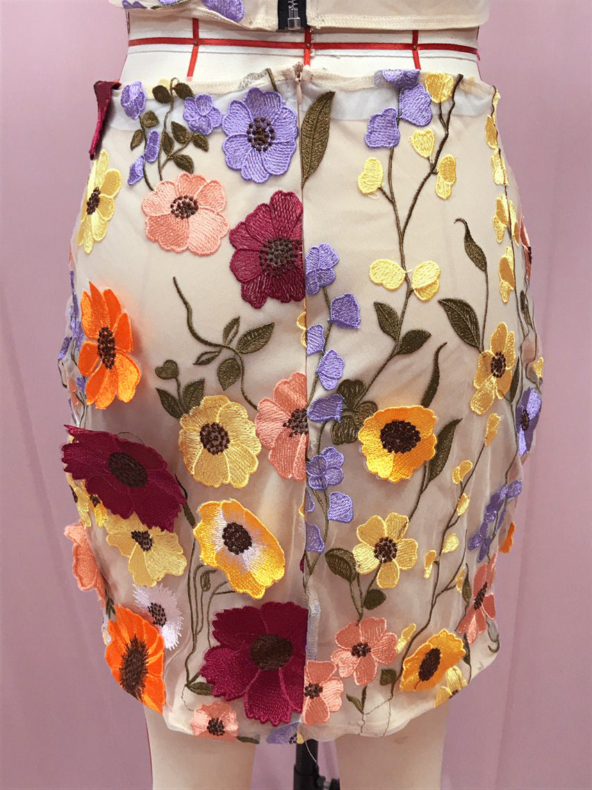 Spring Women's Embroidered Sleeveless Crop Top Bodycon Skirt Two-Piece Set 18