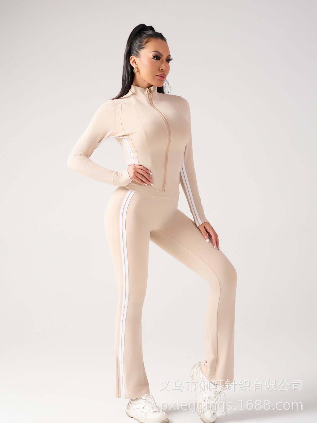 Women autumn contrasting color casual running and fitness two-piece set 10