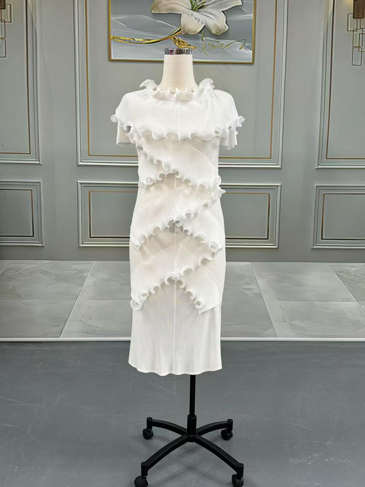 Plus Size African Women Off Shoulder Ruffle Edge Dress 11