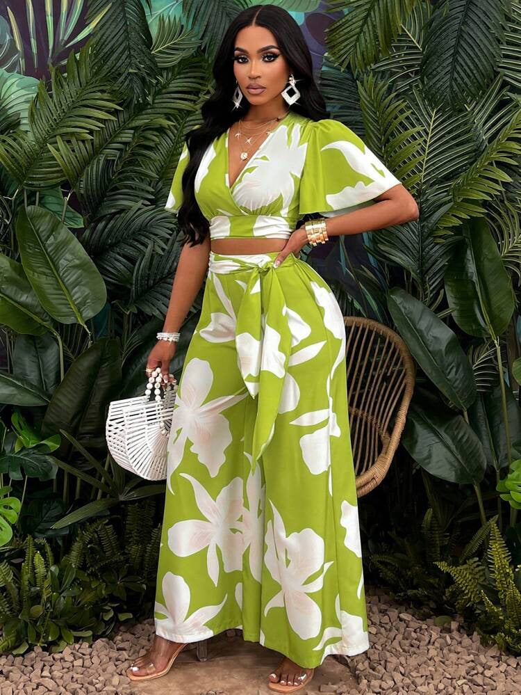 Women Tropical Print Pleated Butterfly Sleeve Top and Lace-up Wide-leg Pants Two-piece Set