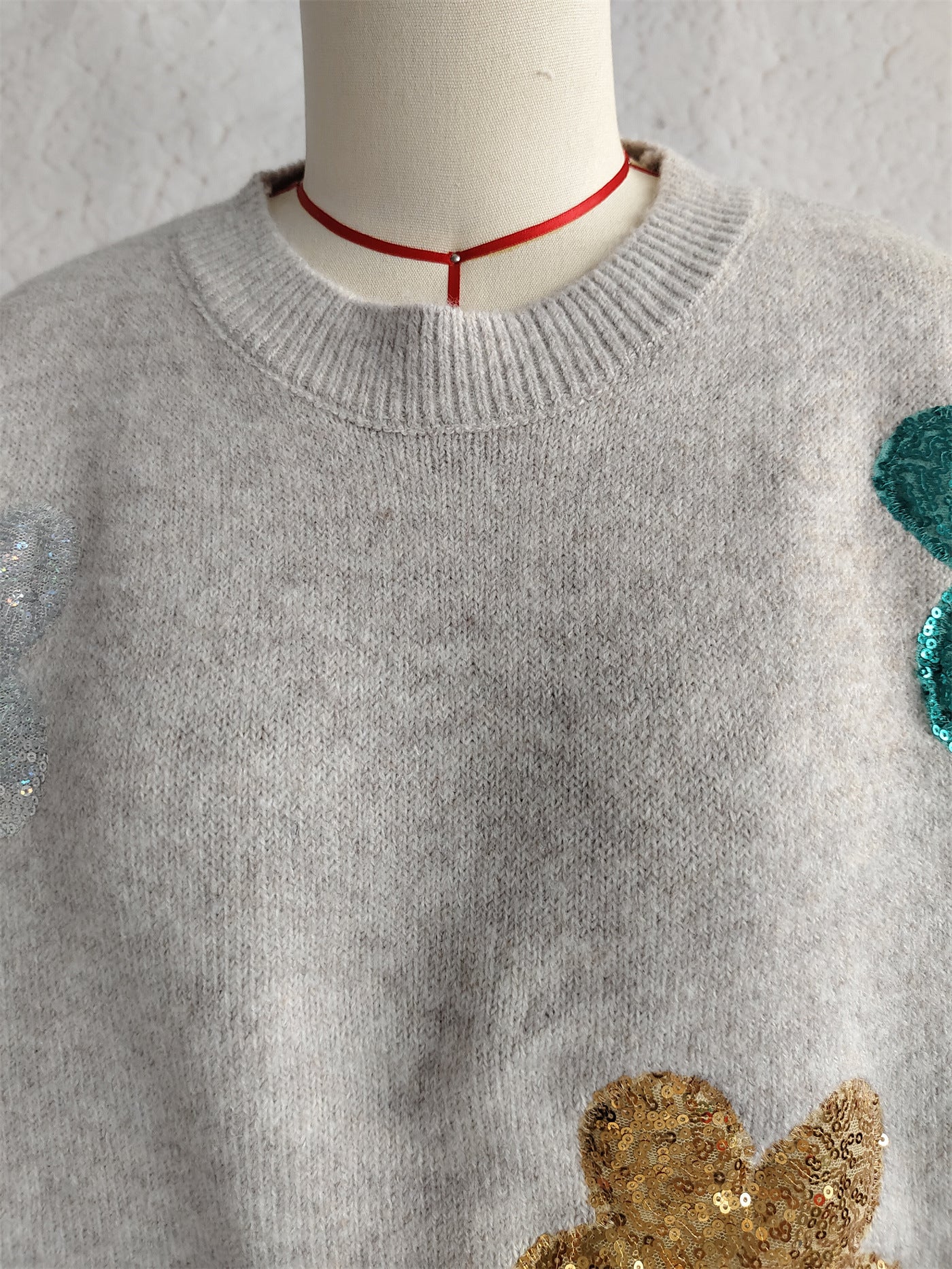 Women autumn/winter multi-color flower sequin embroidery round-neck long-sleeved sweater 9