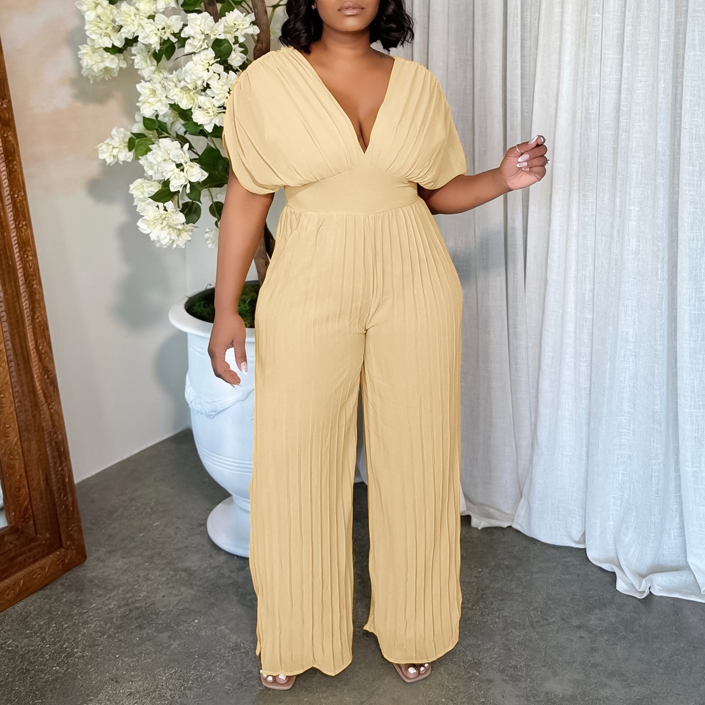 Women's V Neck Solid Color Pleated Jumpsuit