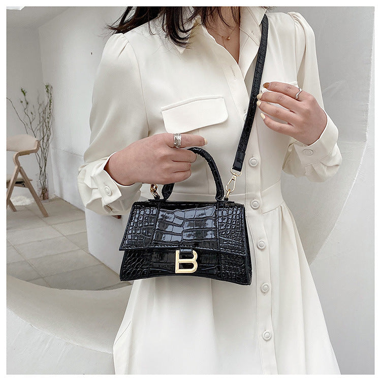one-shoulder crossbody handbag mini small bag 30