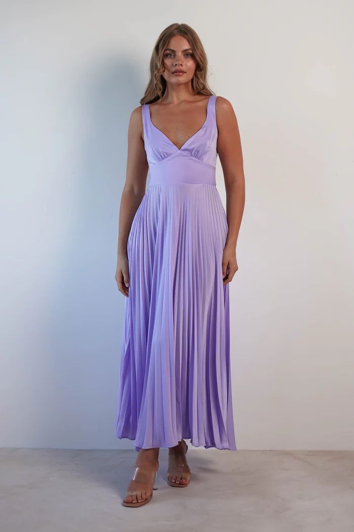 Women summer solid pleated sexy v-neck Strap Dress 3