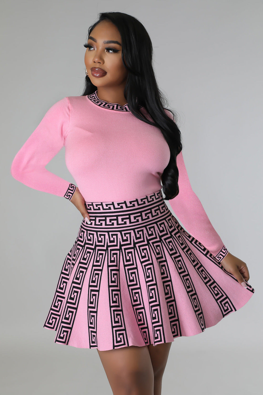 Fashionable Round Neck long-sleeved Knitting pleated dress for women 3