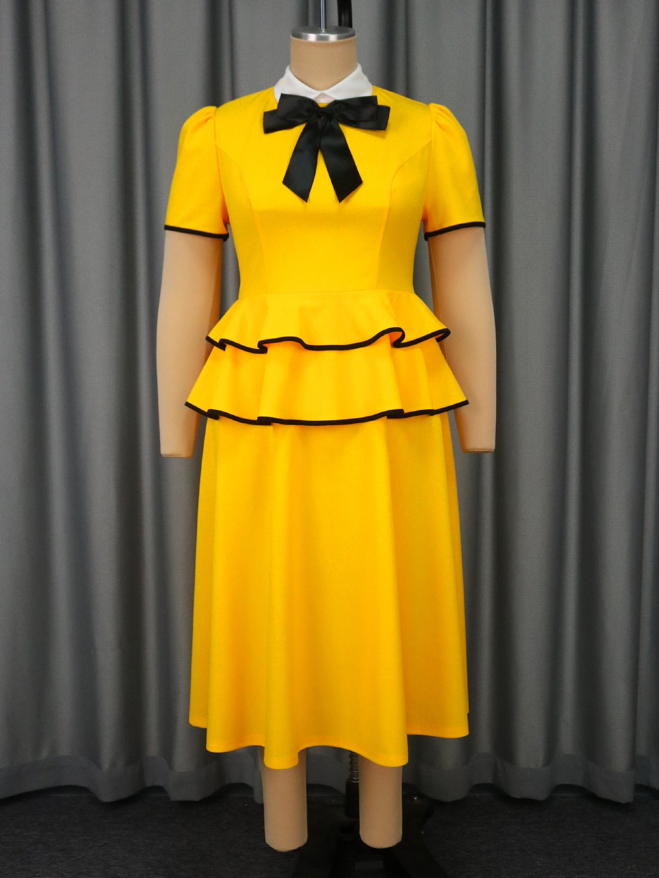 Plus-Size Women Evening Gown with a Playful Short-Sleeved Layered Ruffled Dinner Party Dress 6