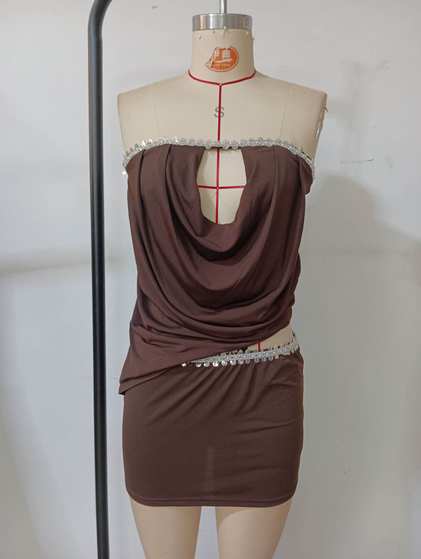 Sexy Solid Color Beaded Slim Fit Strapless Crop Top Bodycon Short Skirt Set 7