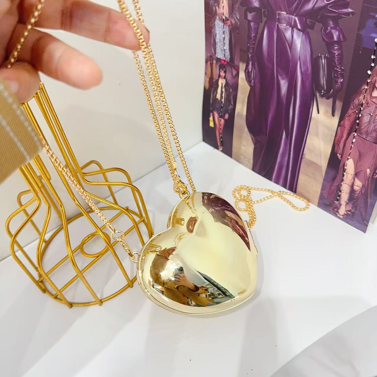 Women Chain Diamond-Encrusted Butterfly Mini Shoulder Bag 18