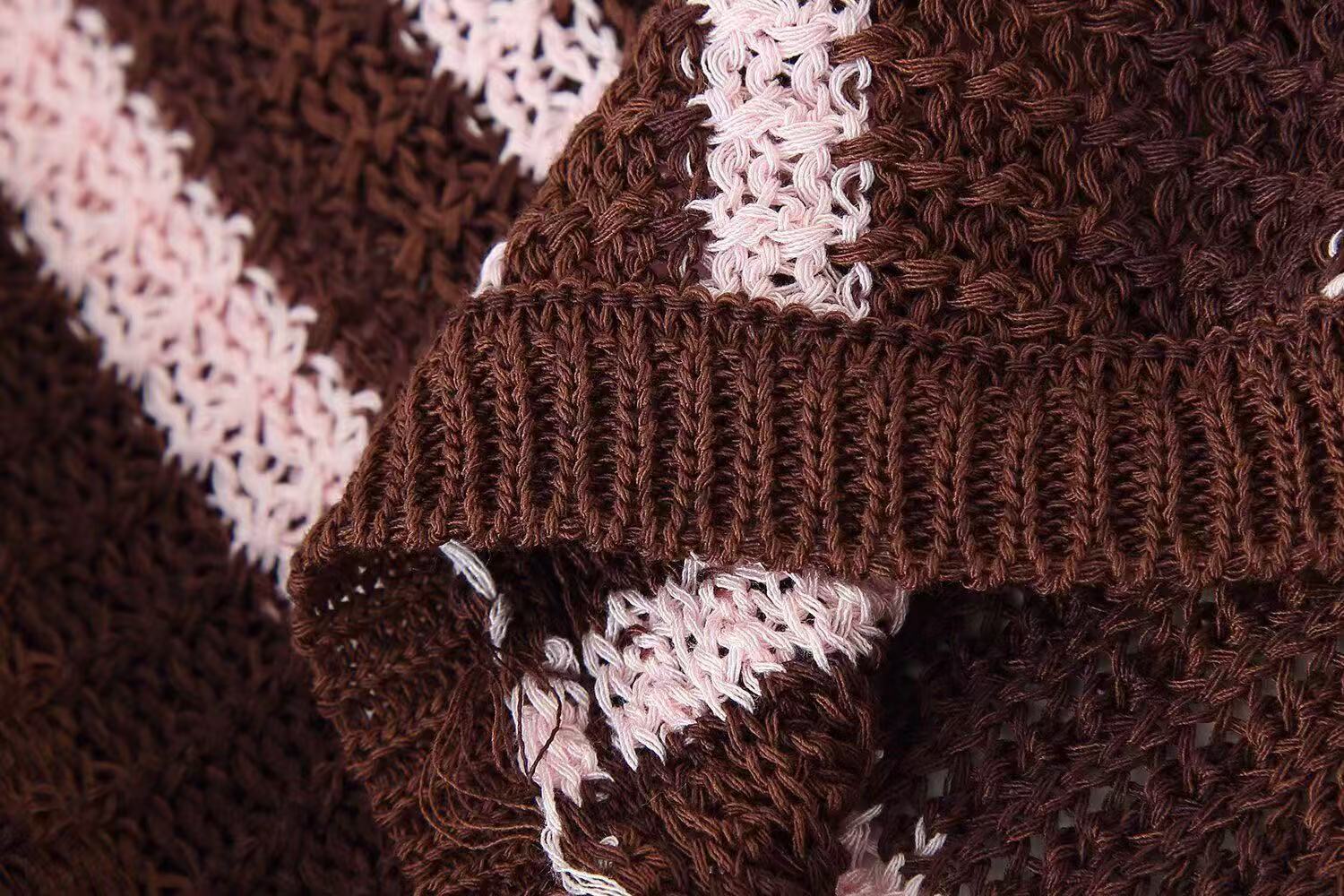 Fashion Striped Turndown Collar Short-Sleeve Top & Shorts Knit Set 24