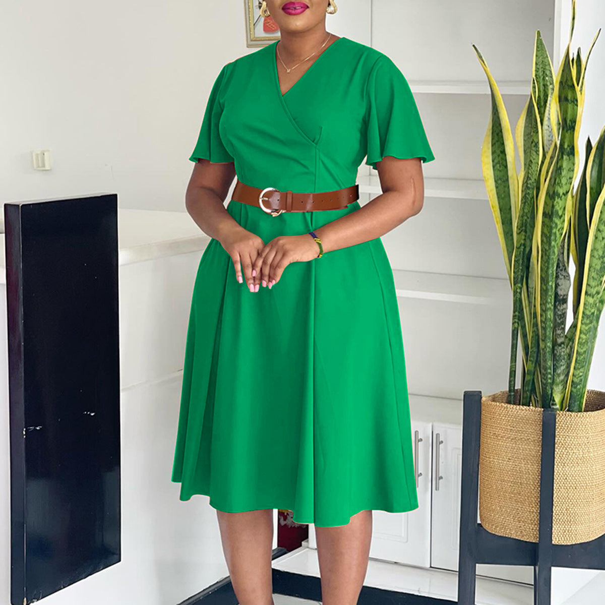 Plus Size Women Elegant Solid V-Neck Bell Bottom Sleeve African Dress 3