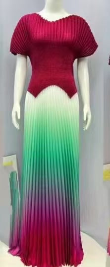 Pleated solid color v-neck top gradient pleated long skirt two-piece set for women 4