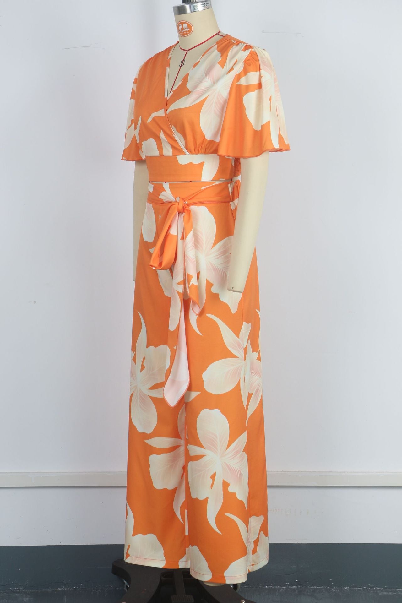 Women Tropical Print Pleated Butterfly Sleeve Top and Lace-up Wide-leg Pants Two-piece Set 13