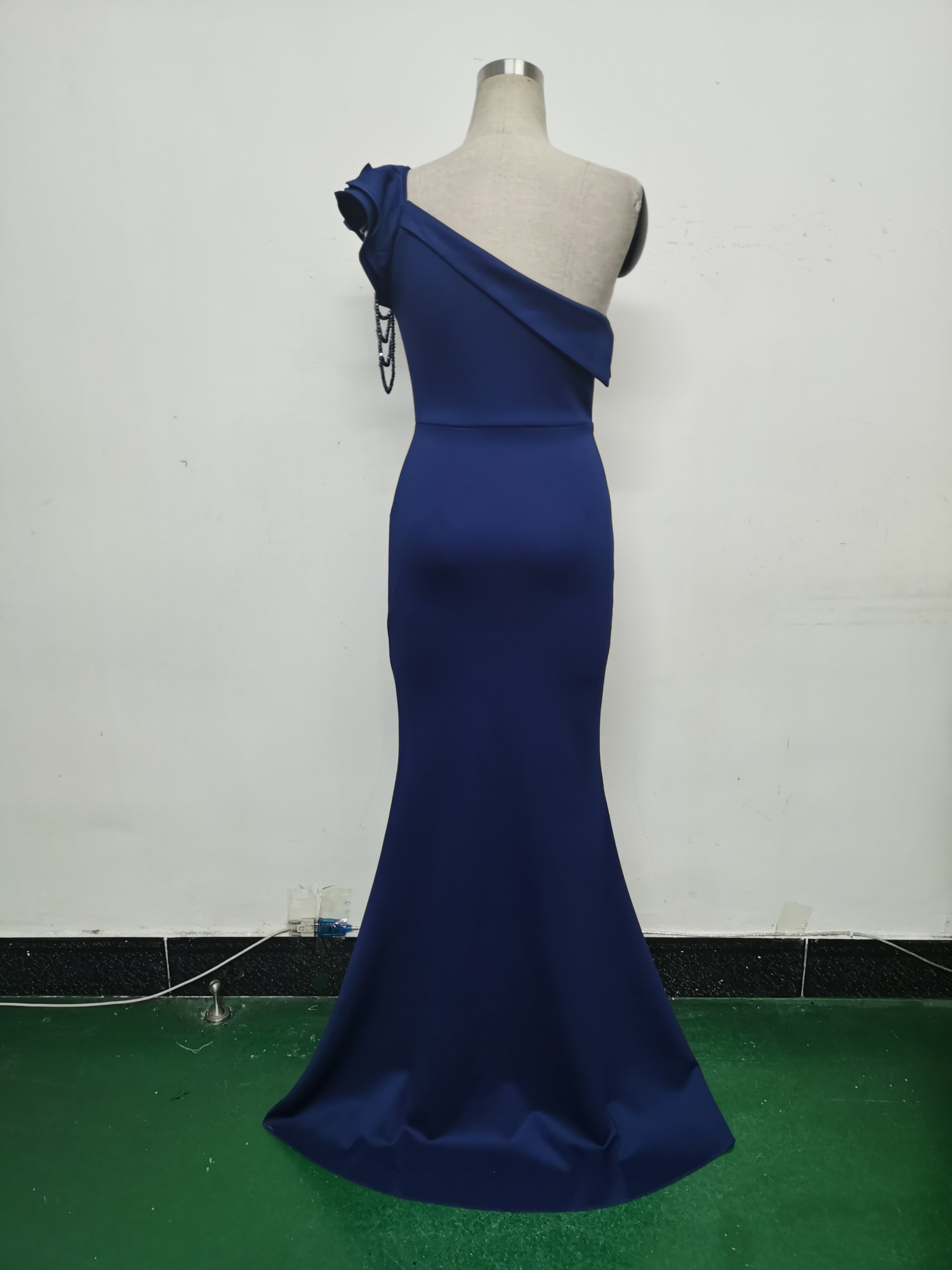 Women Lotus Leaf Shoulder Slash Shoulder Beaded Beaded Evening Dress 25