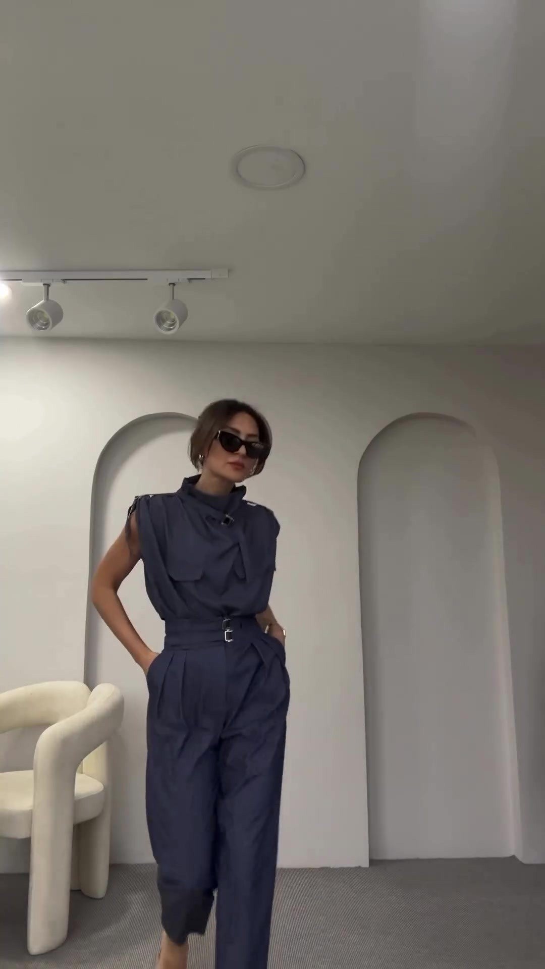 Women Summer Style Top and Belt Pant Two-Piece Set 6