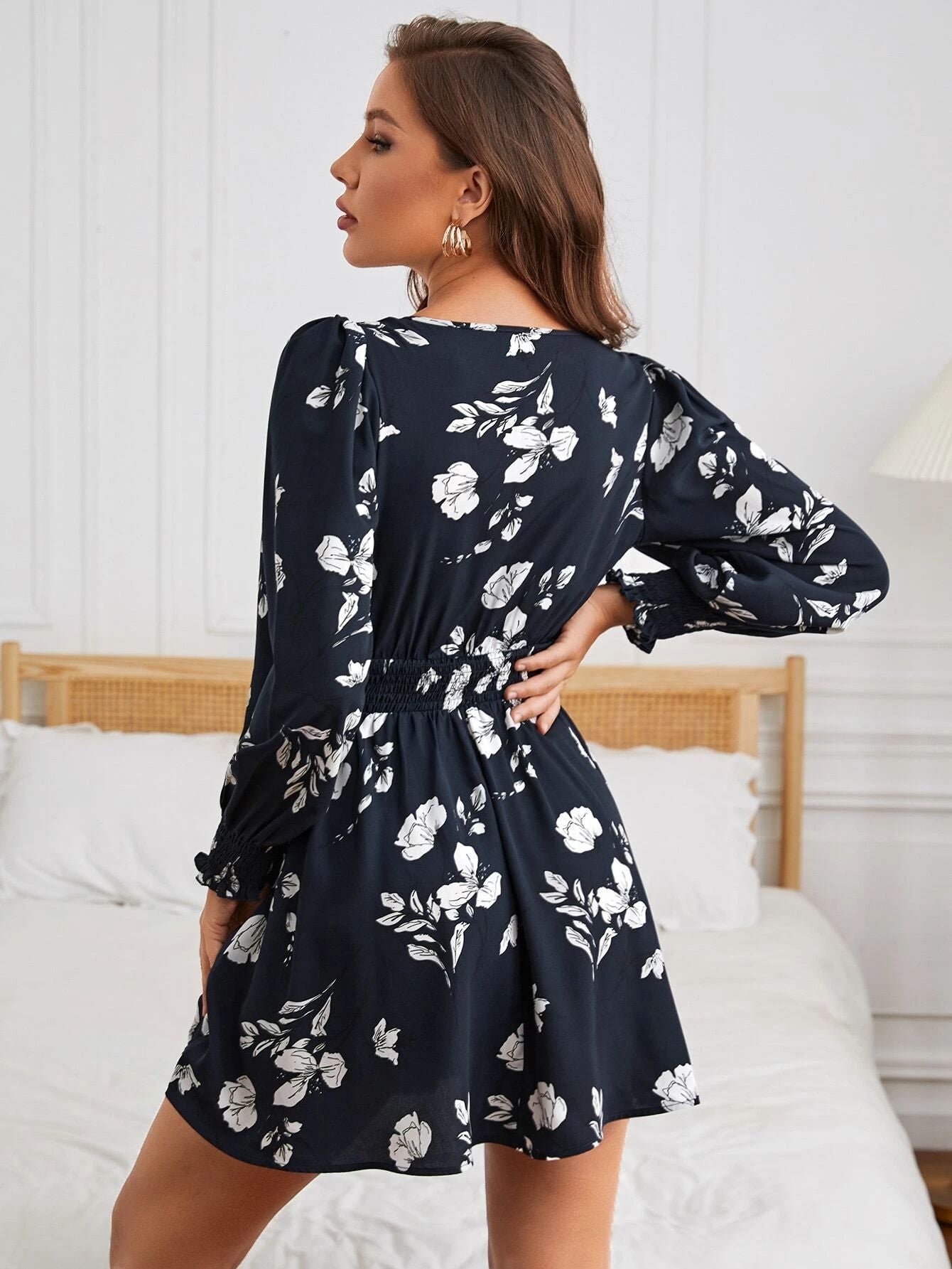 Autumn Winter Elegant Women's Floral Print V-Neck Lantern Sleeve Dress