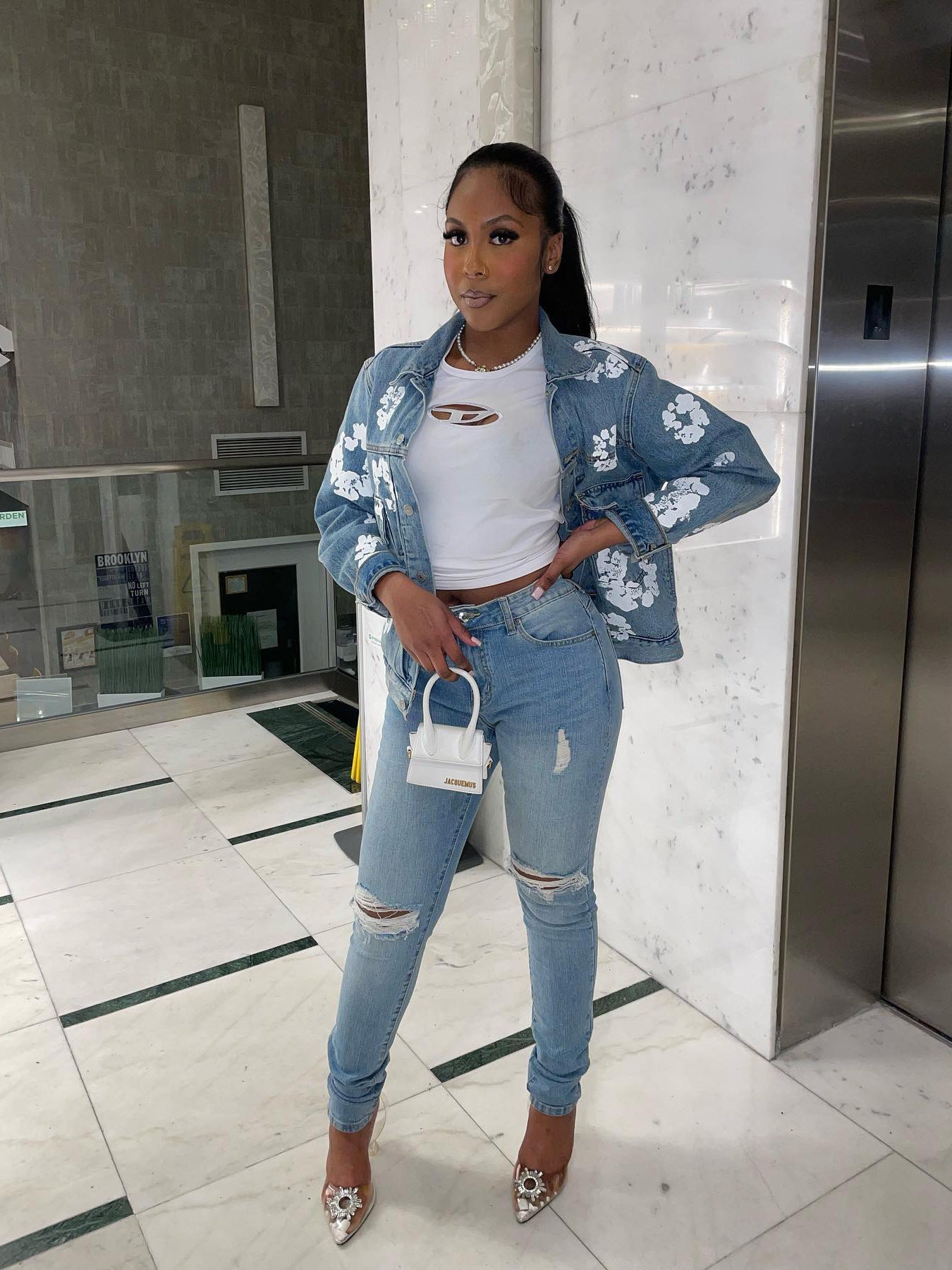 Fashionable Women's Clothing Style Street Fashion Print Denim Jackets 3