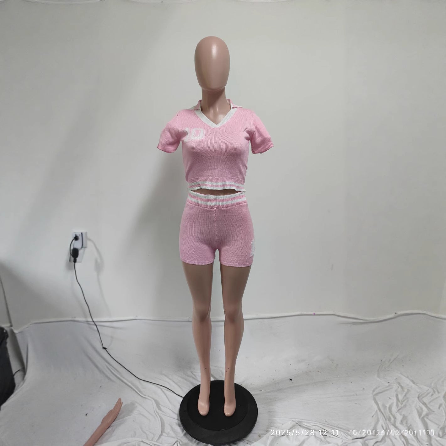 Women Sexy Short-Sleeved Top and Shorts Sweater Two-Piece Set 4