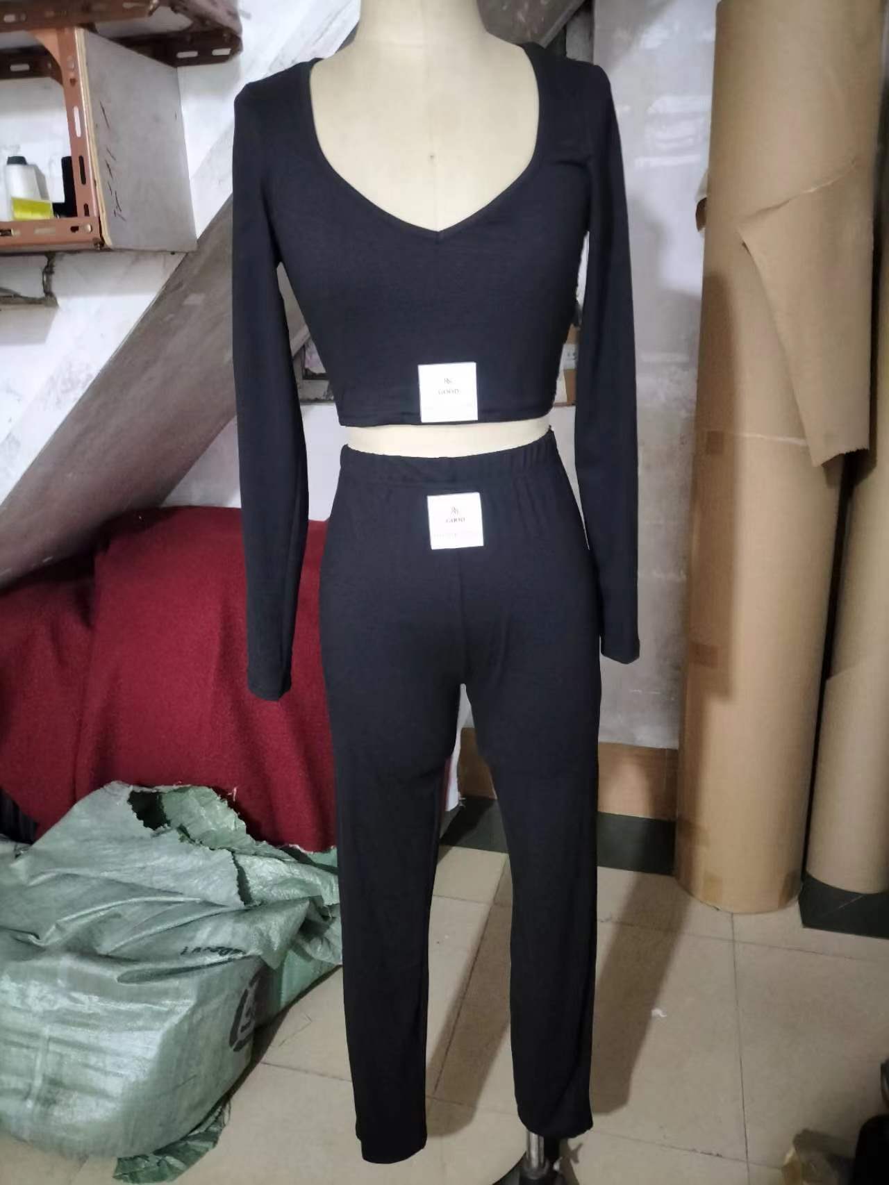 Women's Low Neck Tight Fitting Long Sleeve High Waist Solid Color Sports Fitness Two Piece Pants Set 3