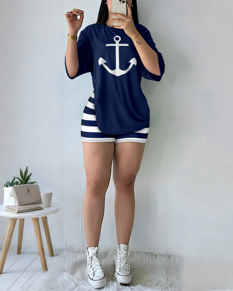 Women's Letter Print Short Sleeve Loose T-Shirt + Stripes Tight-Fitting Shorts Two-Piece Set 4