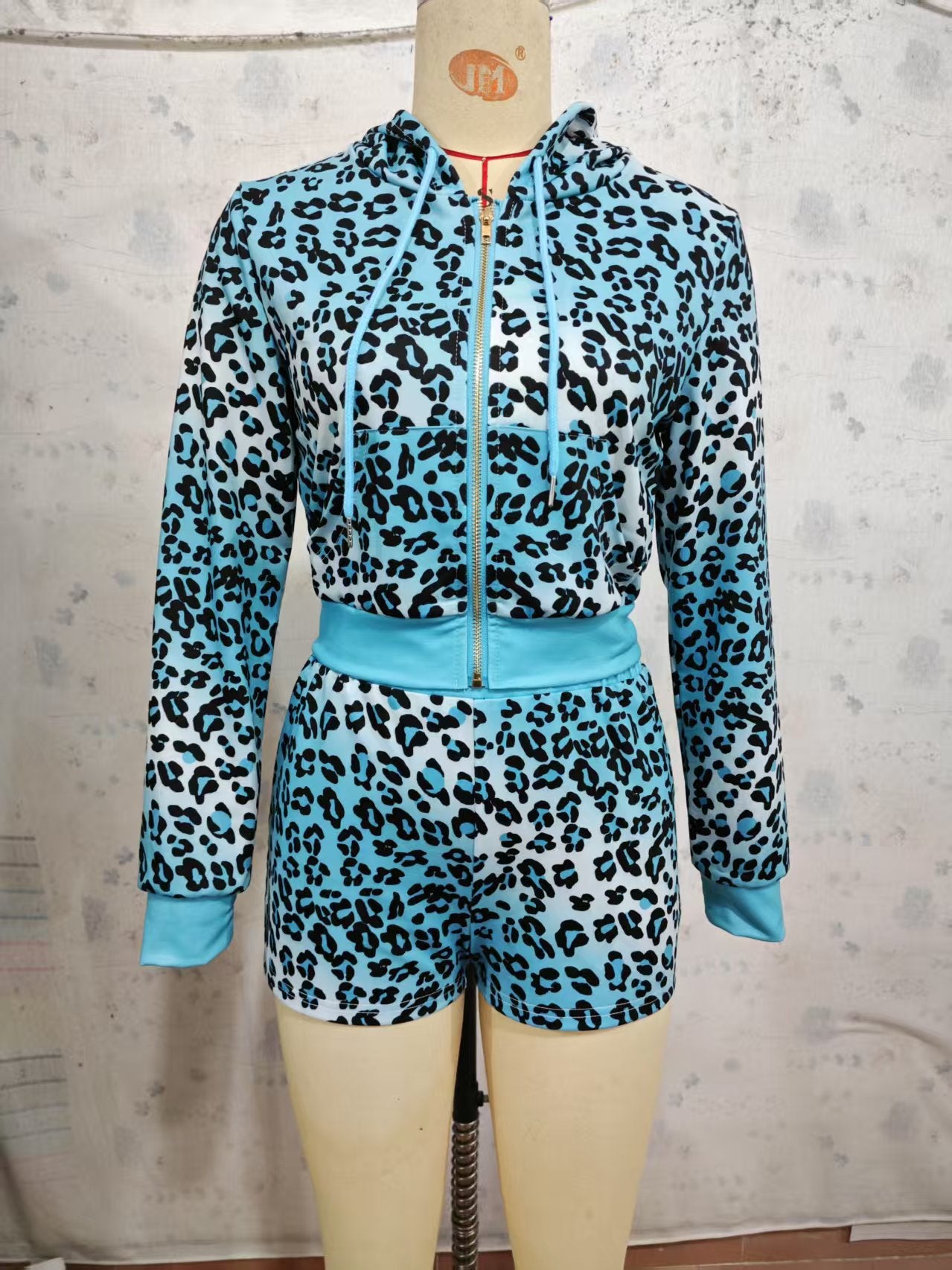 Street Sexy Leopard Hoodie Shorts Set 4