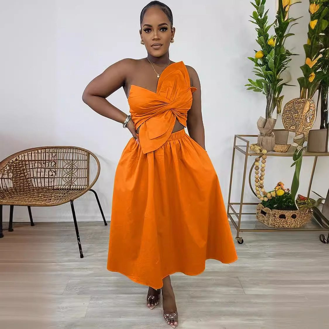 Sexy Solid Color One-Shoulder Petal Hollow Midi Dress 10