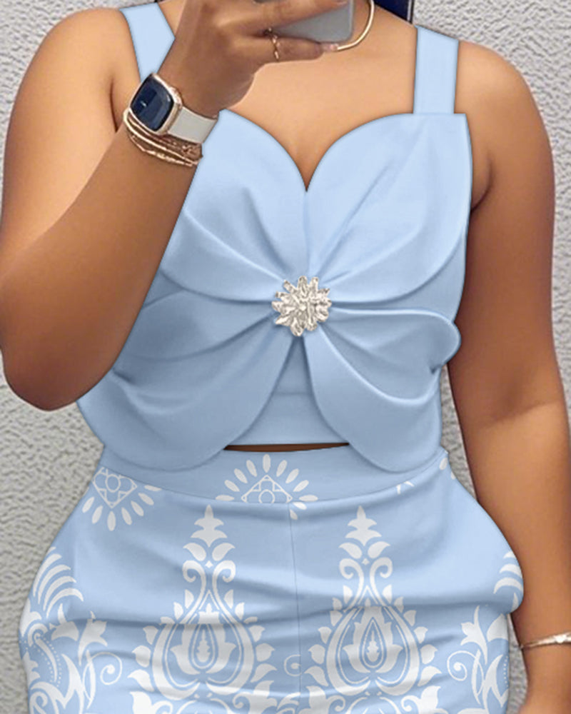 Women's Fashion Rhinestone Bow Decorated Sleeveless Top & Print Shorts Set 6