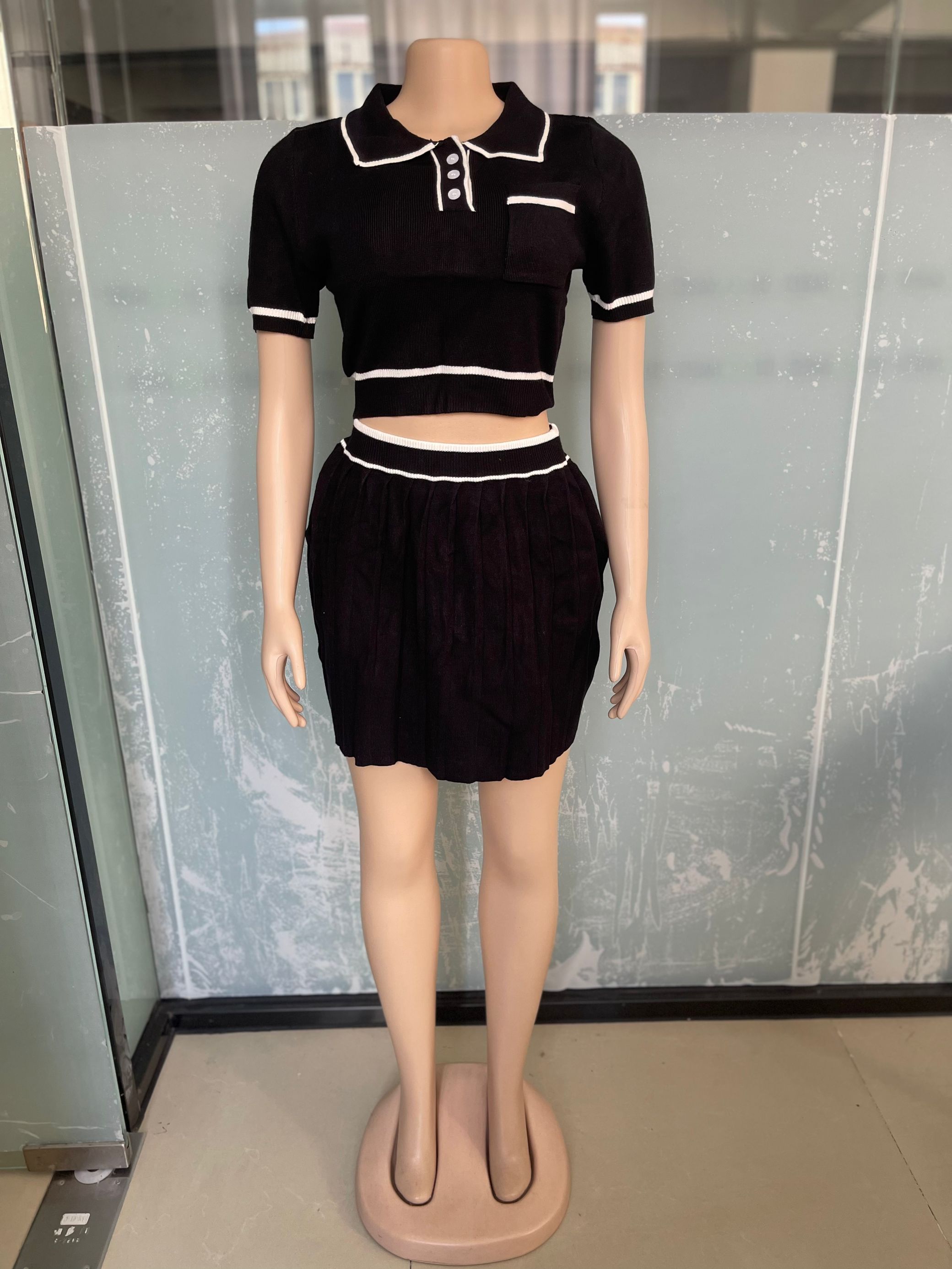 Fashion Print Style Round Neck Short Sleeve  Knitting Top Pleated Skirt Women Two-Piece Set 14