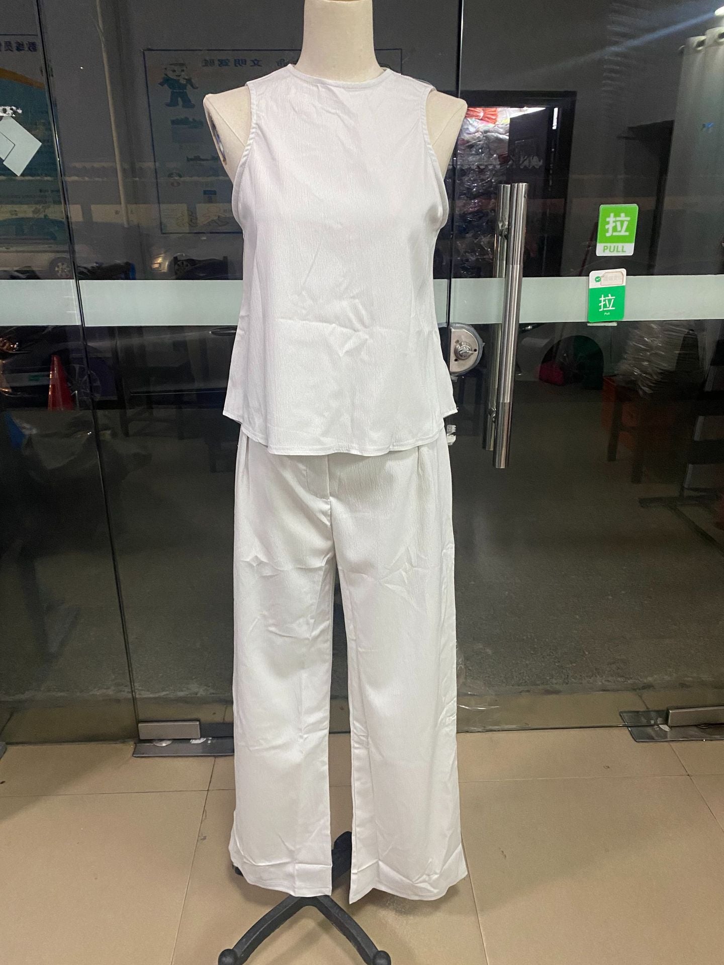 Women's Fashion Loose Sleeveless Top & Solid Color Wide-Leg Casual Pants Set 9