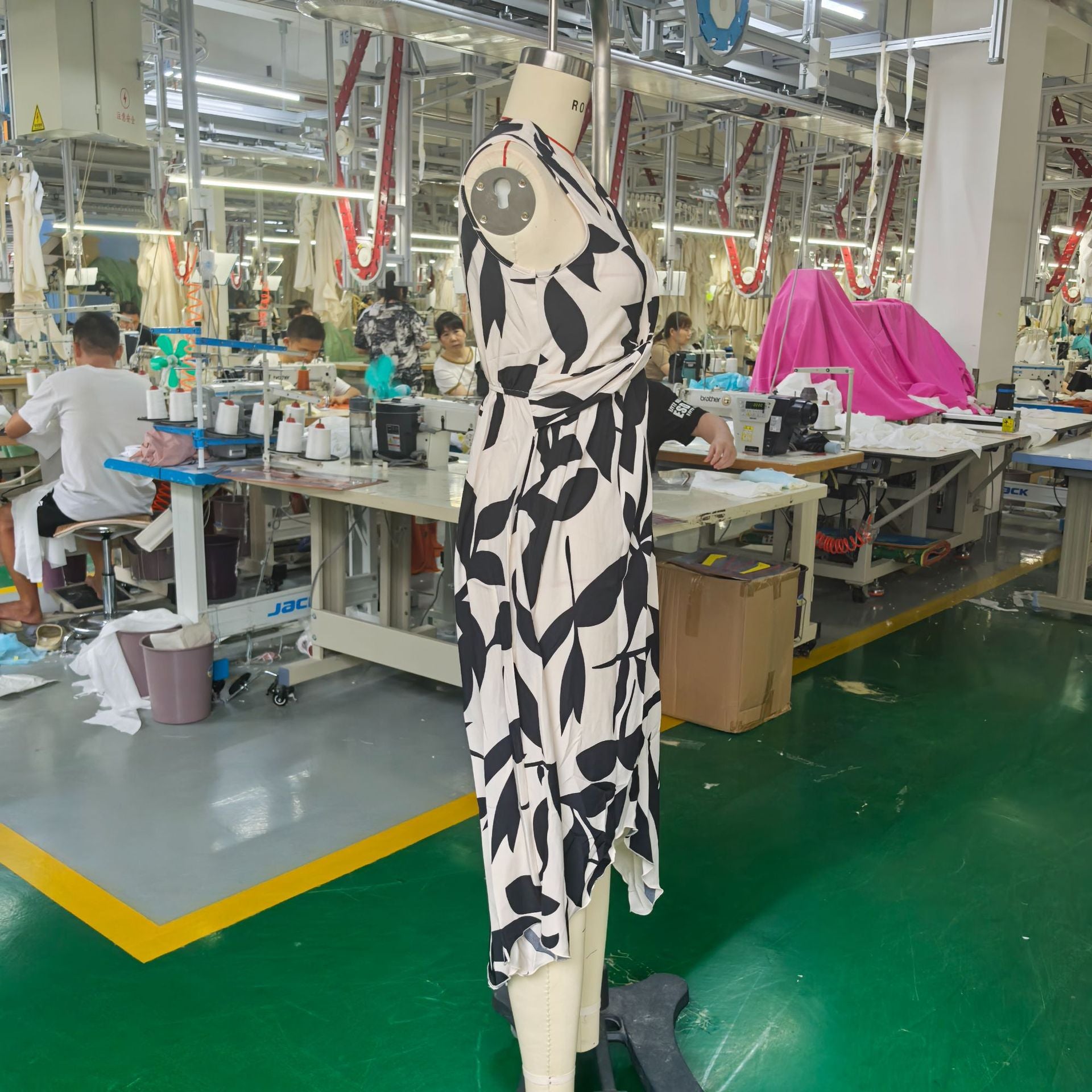 Spring And Summer Women Sleeveless Leaf Print Knot Irregular Midi Dress 7