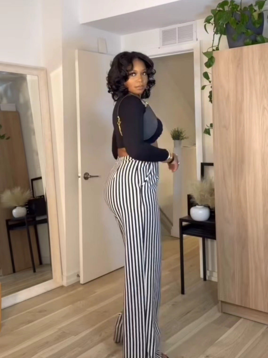 Women Black Stripe Print Straight Casual Wide Leg Pants 3