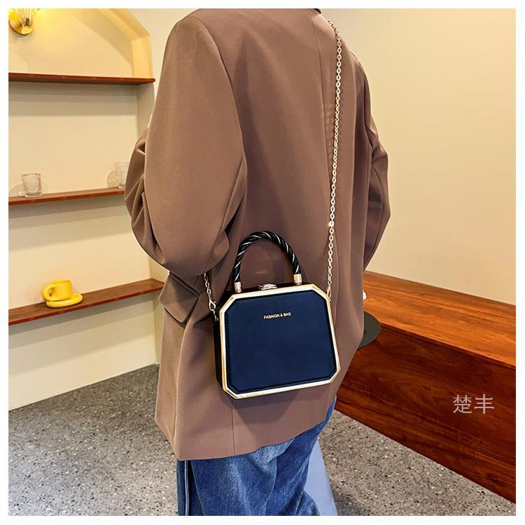 Small Bag Women's Fashion Chain Bag Hard Shell Handbag Shoulder Crossbody Box Bag 23