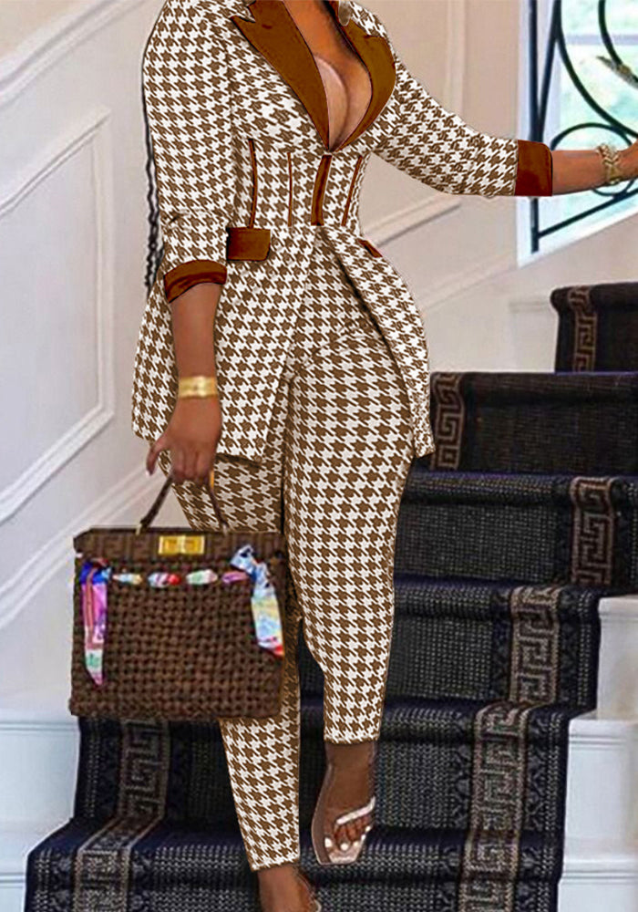 Turndown Colloar Print Two-Piece Suit