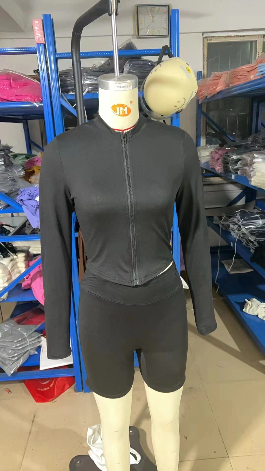 Women's Autumn Sports Casual Tight Fitting Slim Waist Solid Color Long-Sleeved Top Shorts Two-Piece Suit For Women 6