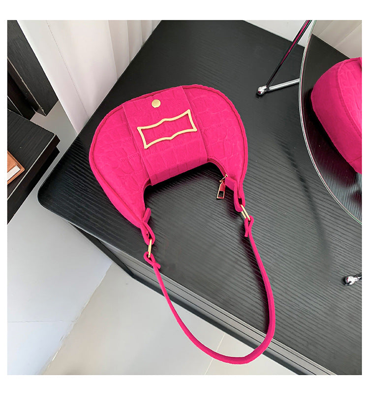 Women Trendy Saddle Bag Felt Bag 24