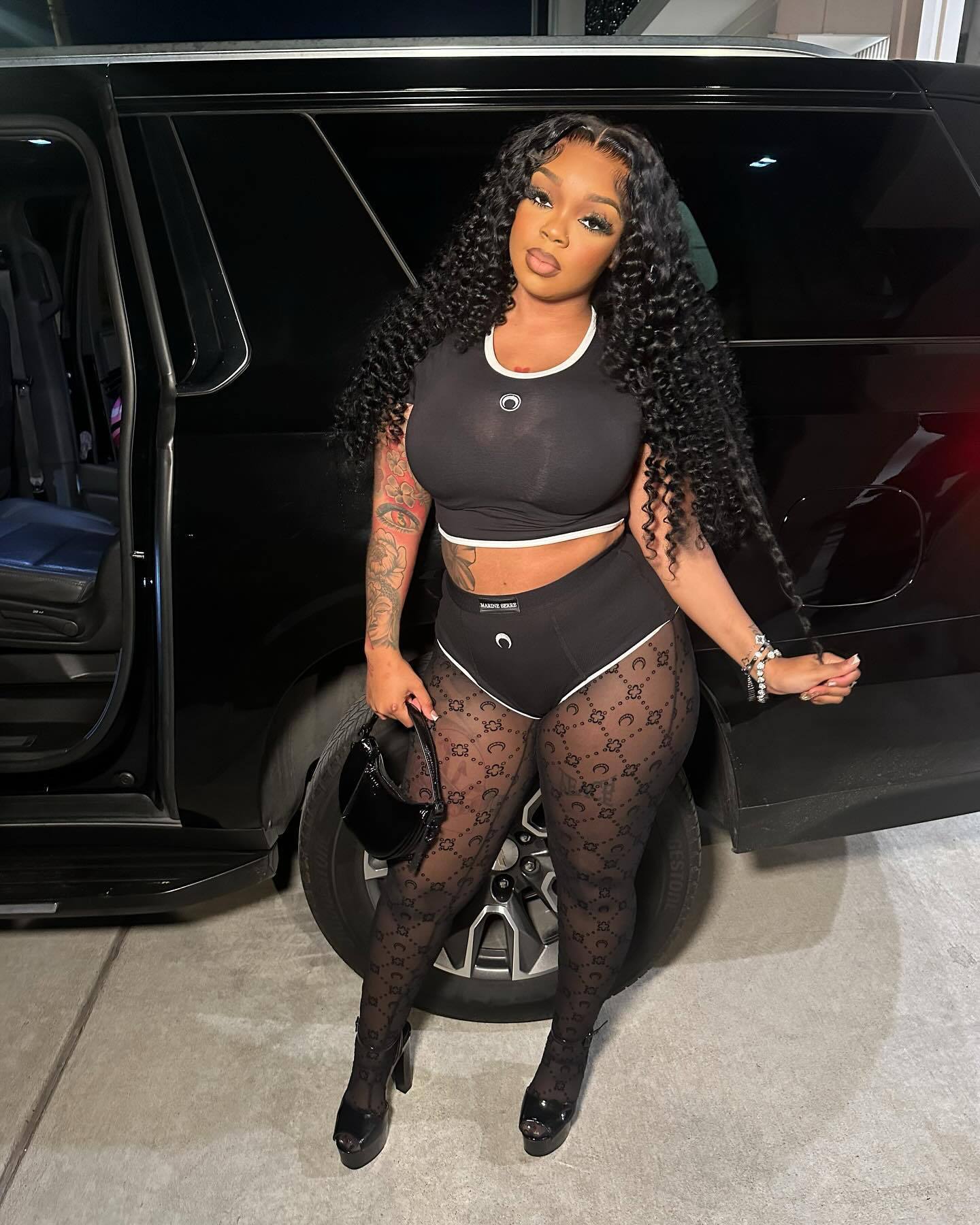 Black And White Patchwork Round Neck Moon Print Tight Fitting Two Piece Shorts Set 6