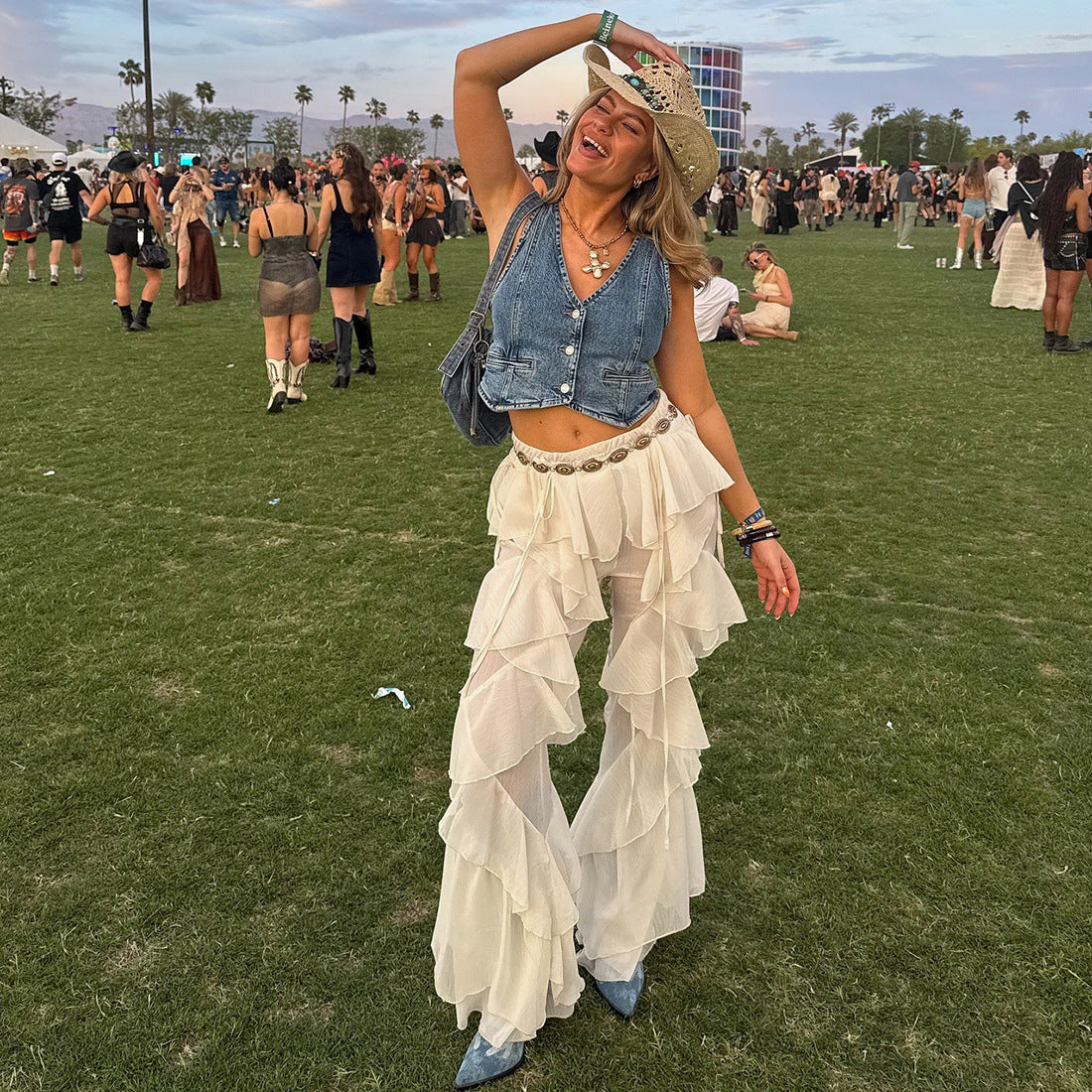 Women Street Lace-Up Patchwork Ruffle Pants 3