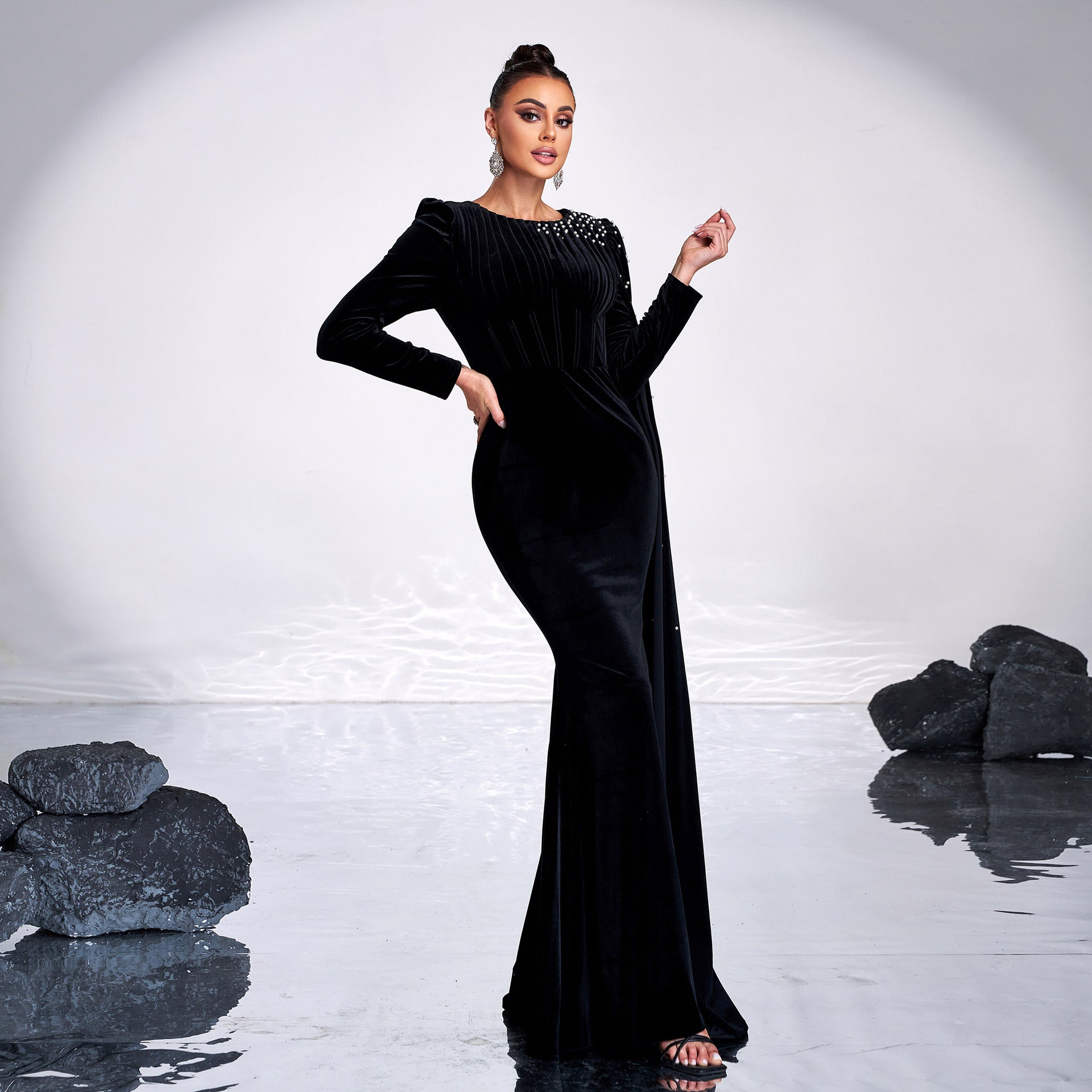 Chic Round Neck Long Sleeve Beaded Formal Party Bodycon Evening Dress Women Bridesmaid Gown 3