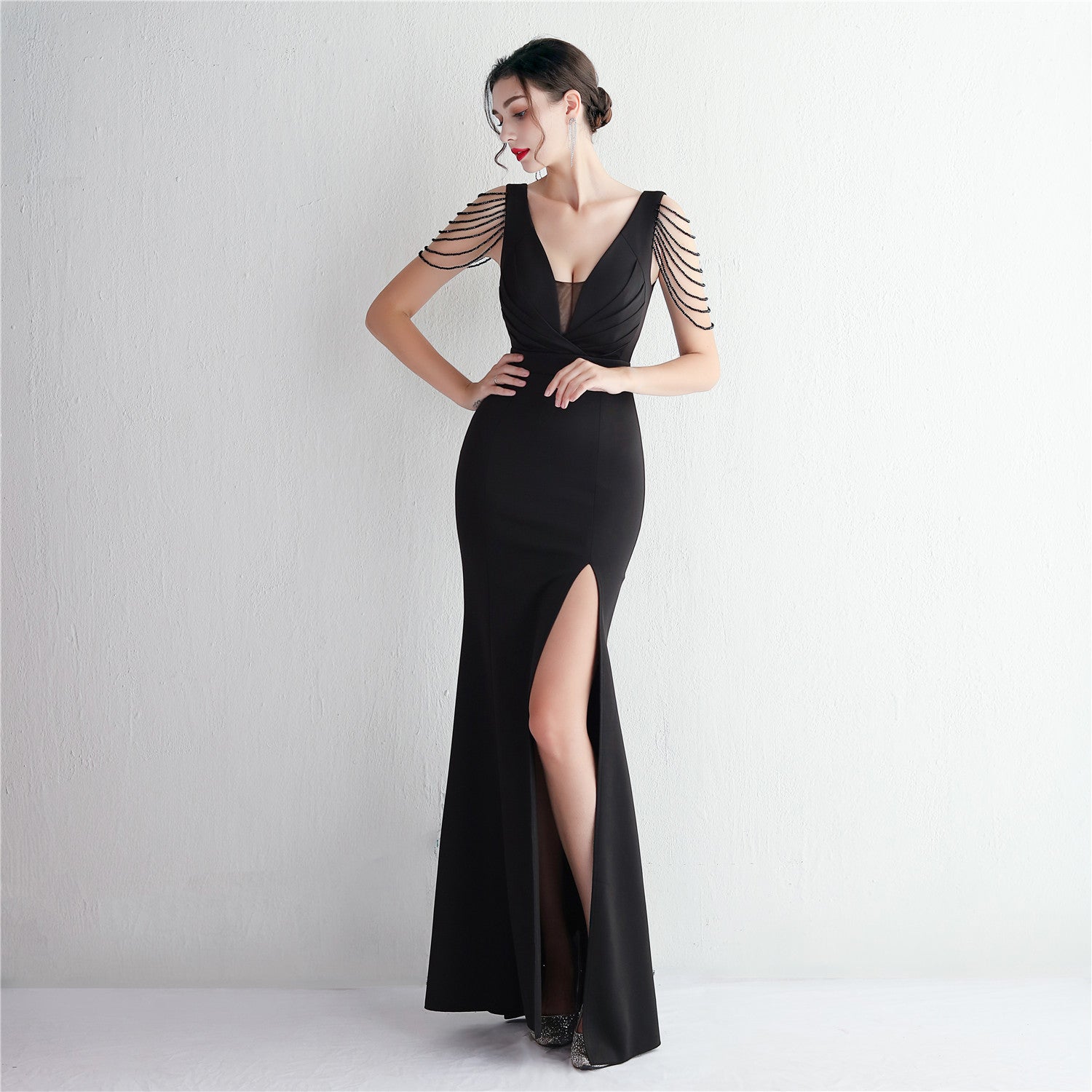 Satin Beaded Long Formal Party Slim Fit Evening Gown Chic Elegant Long Sequined Annual Meeting Host Dress 3