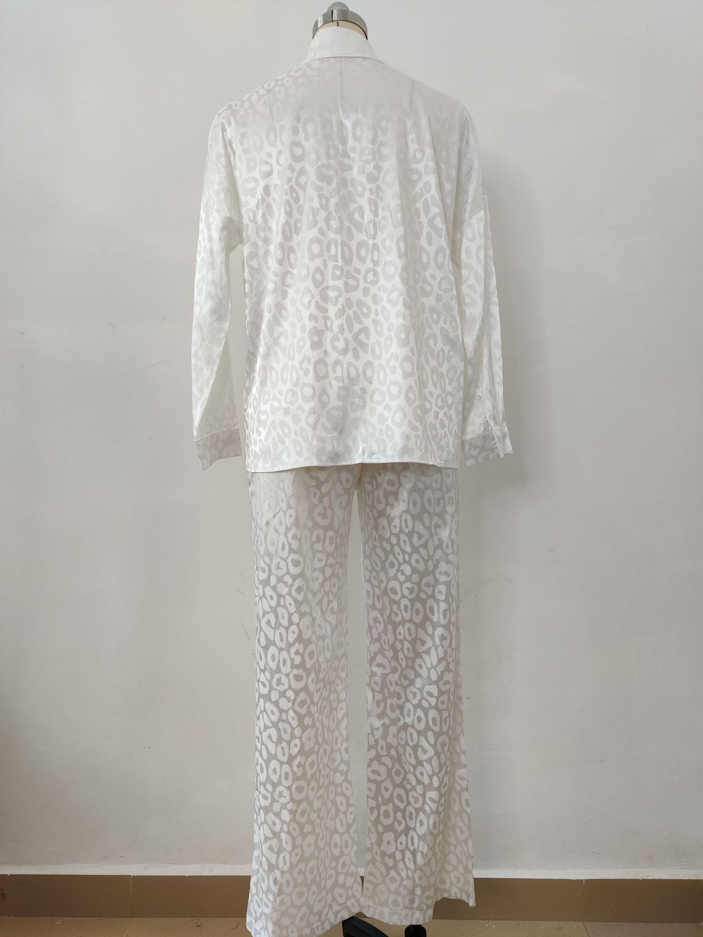 Women leopard print jacquard long-sleeved shirt and elastic waist loose trousers two-piece set 30